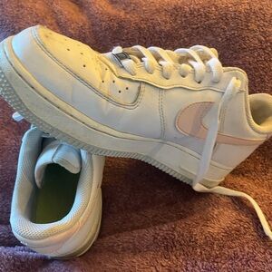 Women’s Nike air. 7.5 gently worn